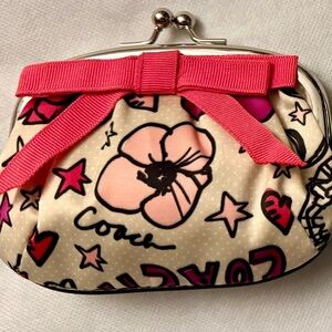 Coach Poppy Graffiti coin pouch